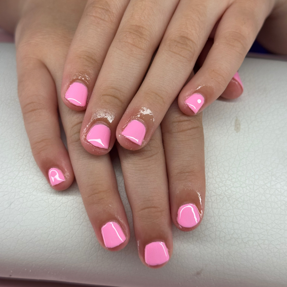 Kids Mani at Lexxahh’s Luxury Nail Lab in Hartville, OH
