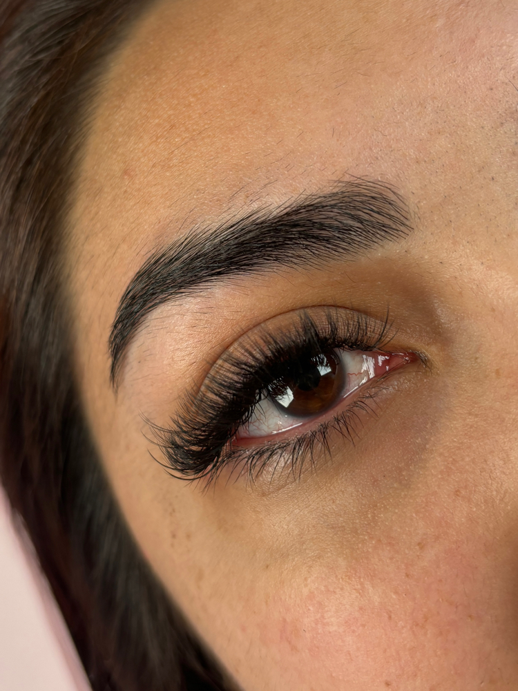 Full Set Hybrid Lashes