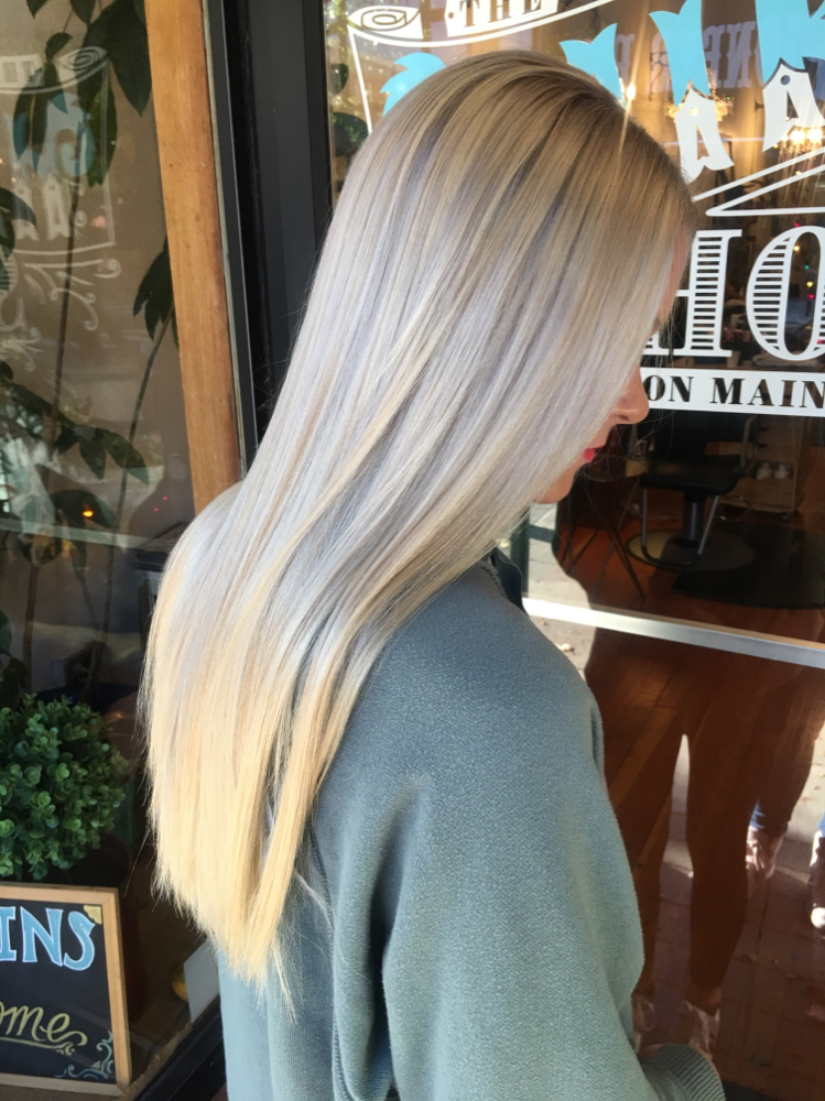 Platinum Package: On-Scalp Blondes