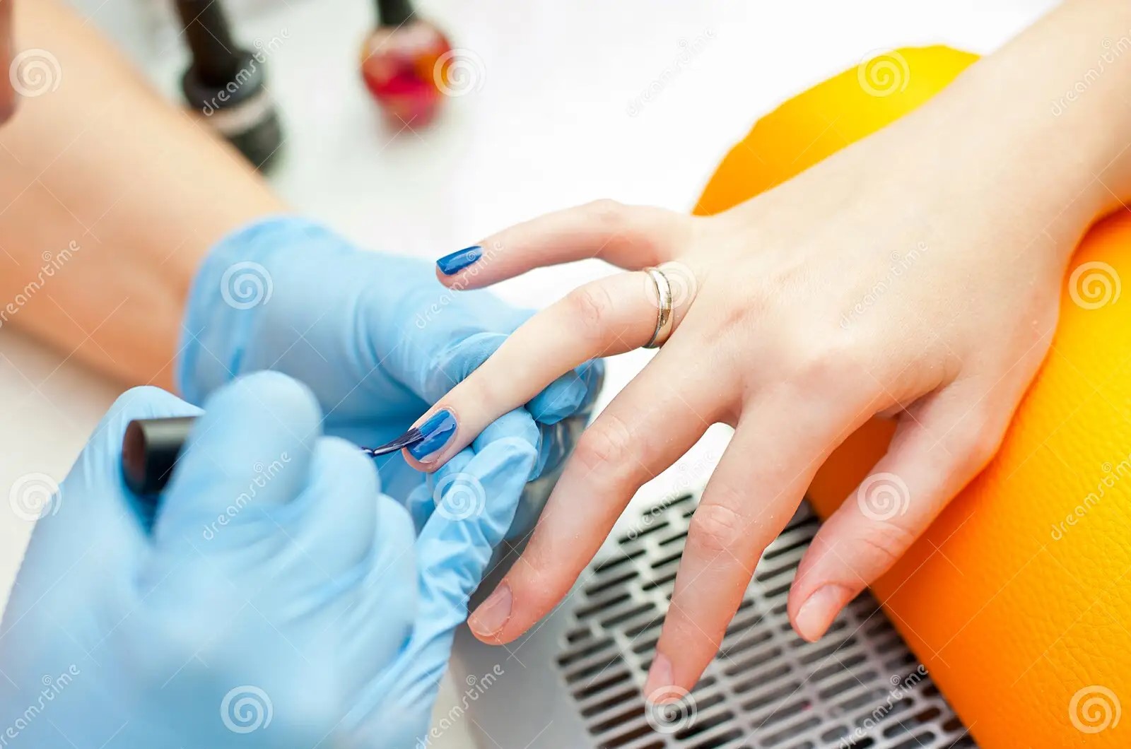 Basic Manicure - Regular Polish