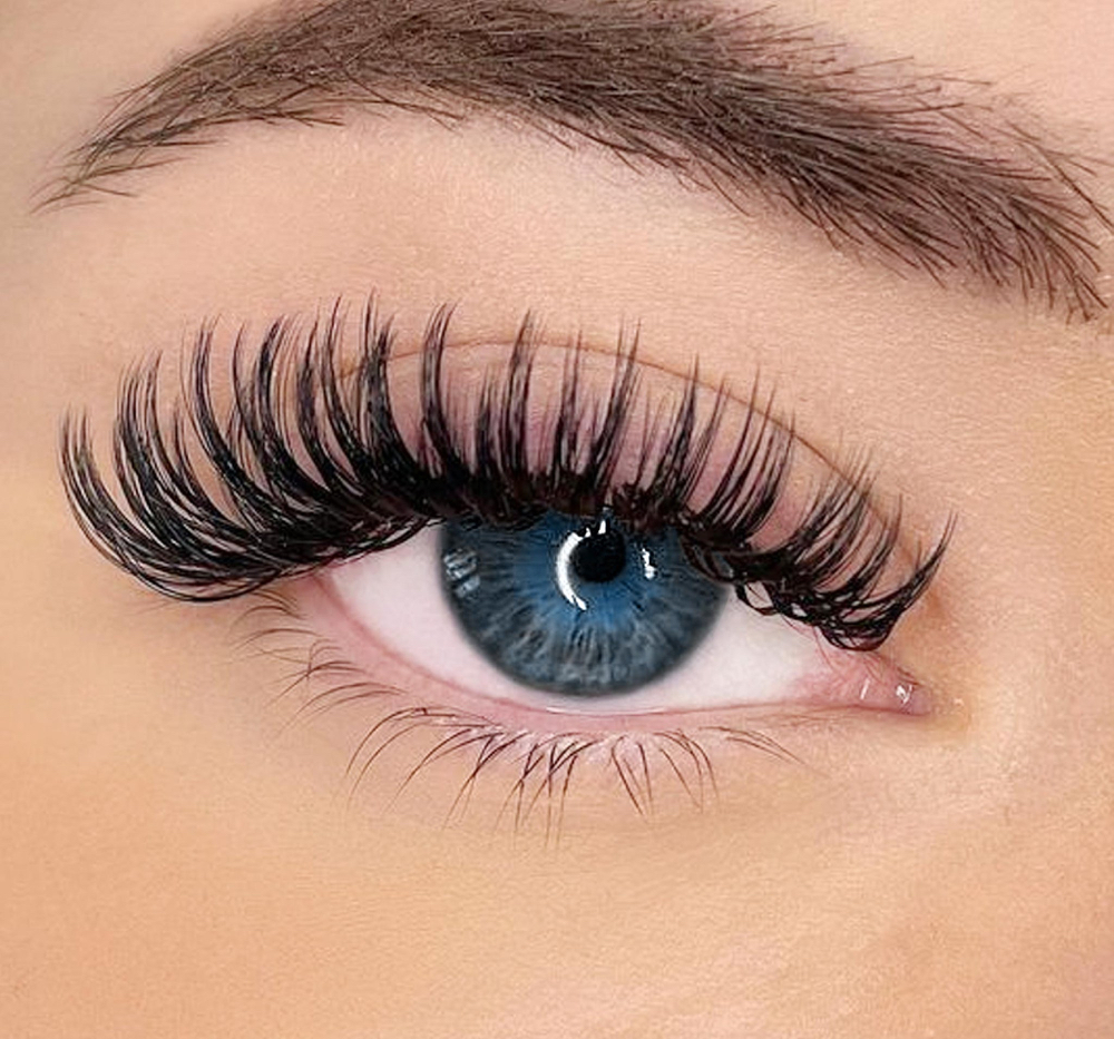 Wet Set Lashes at La Bella Lash and Sugar Studio in Gold Beach, OR