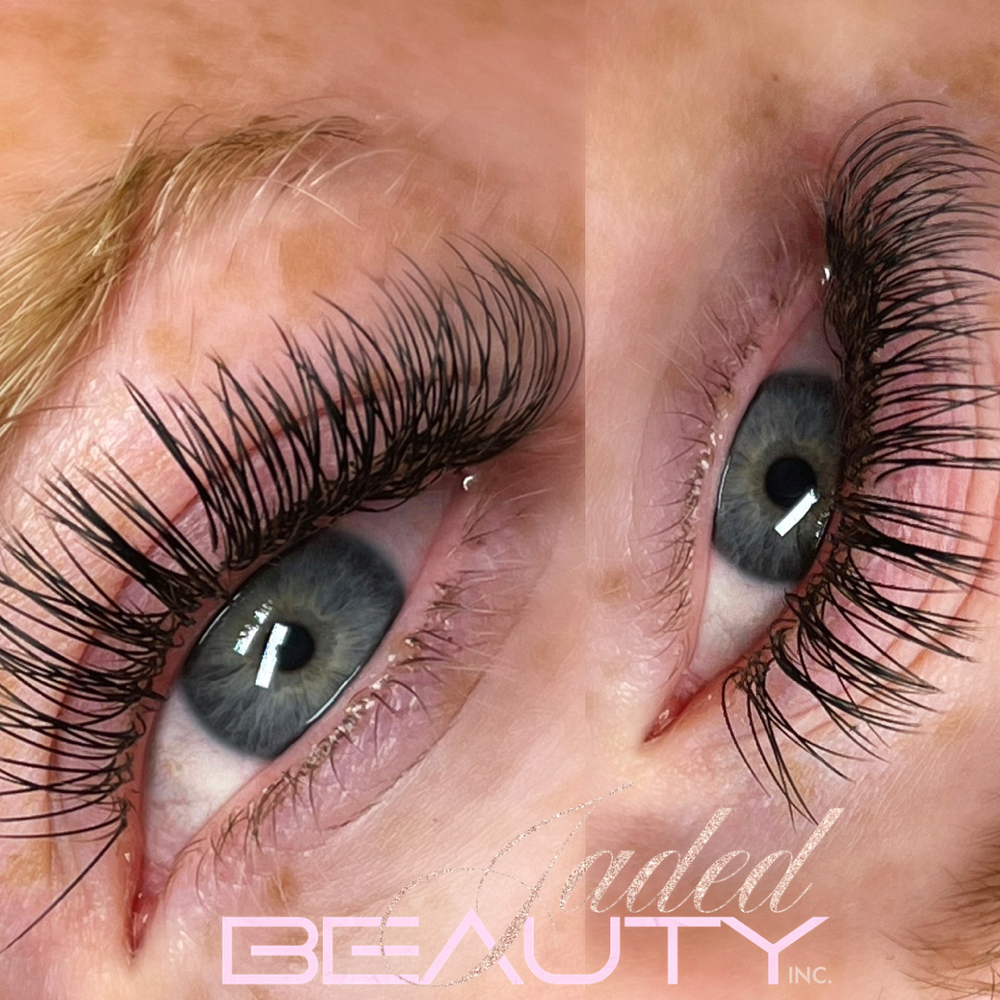 Lash consultation