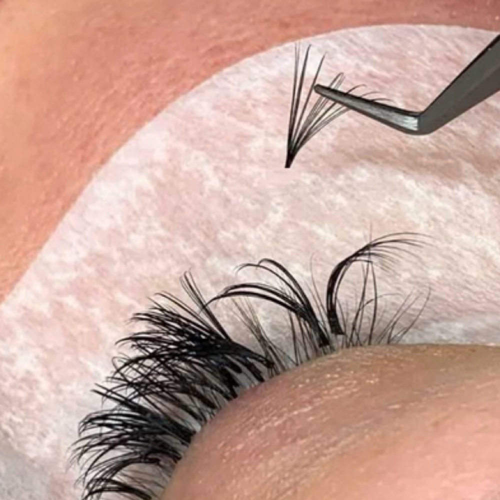 777 Refresh(Volume Lash Refill) at The Works By Juliano in Edinburg, TX