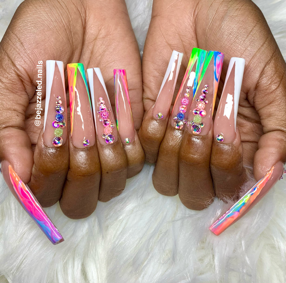 GEL DIAMOND (V) FRENCH TIPS
