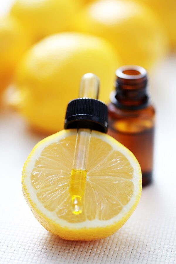 Lemon Hot Towel & Aromatherapy
