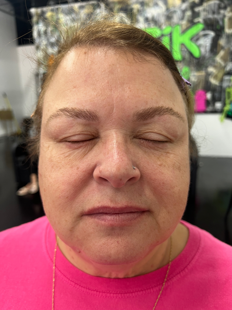 Brow Lamination + Wax/Tweeze