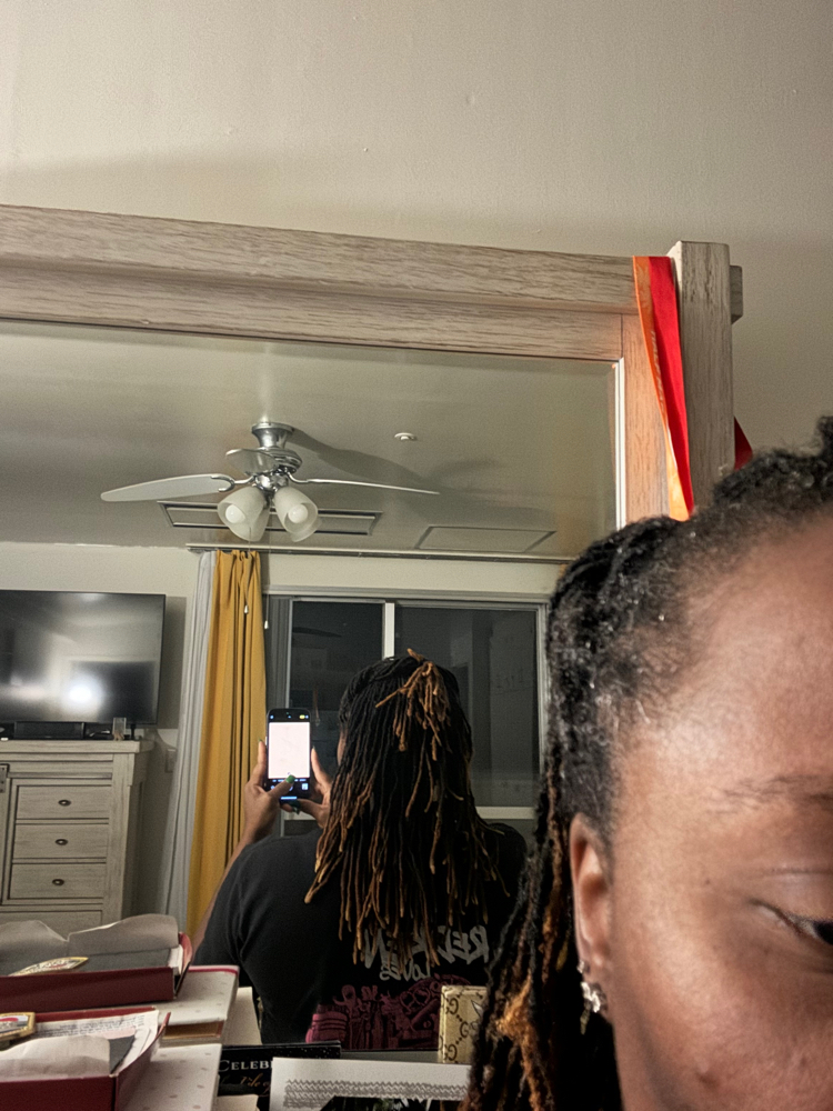 Microlocs Armpit Length at Crown'd Confidence in Bremerton, WA