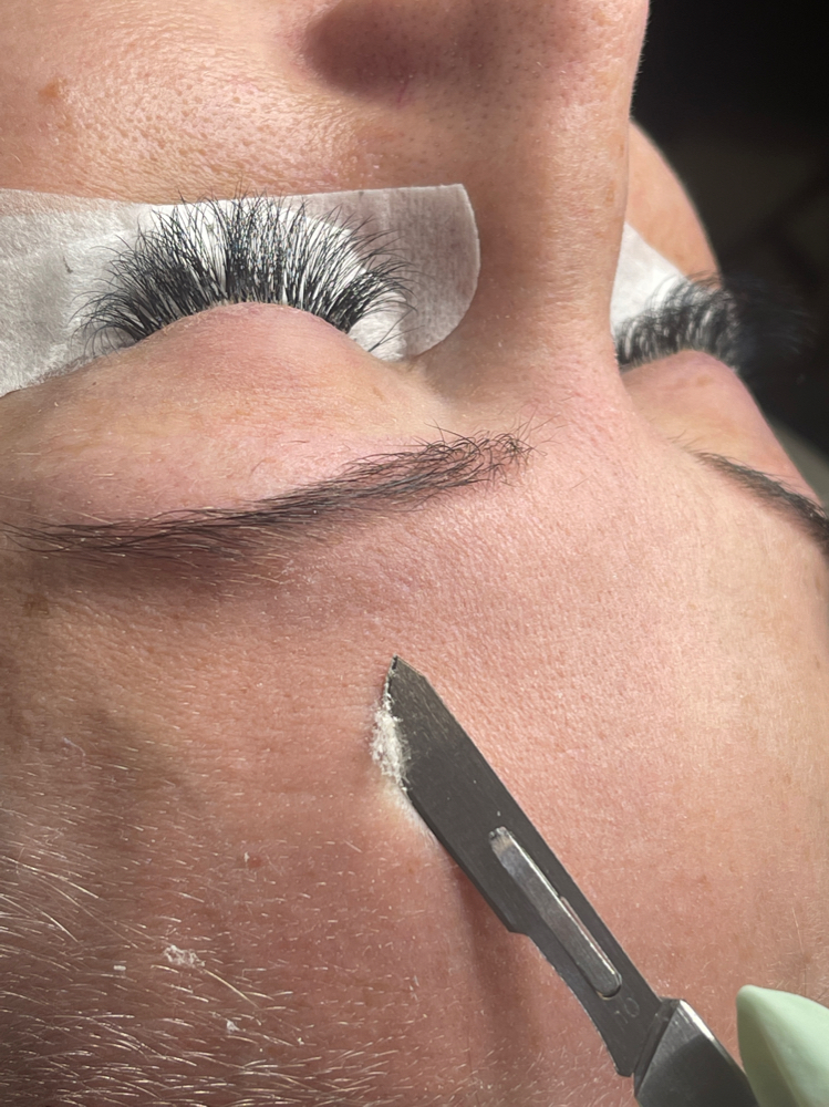 Skin Care/Dermaplaning