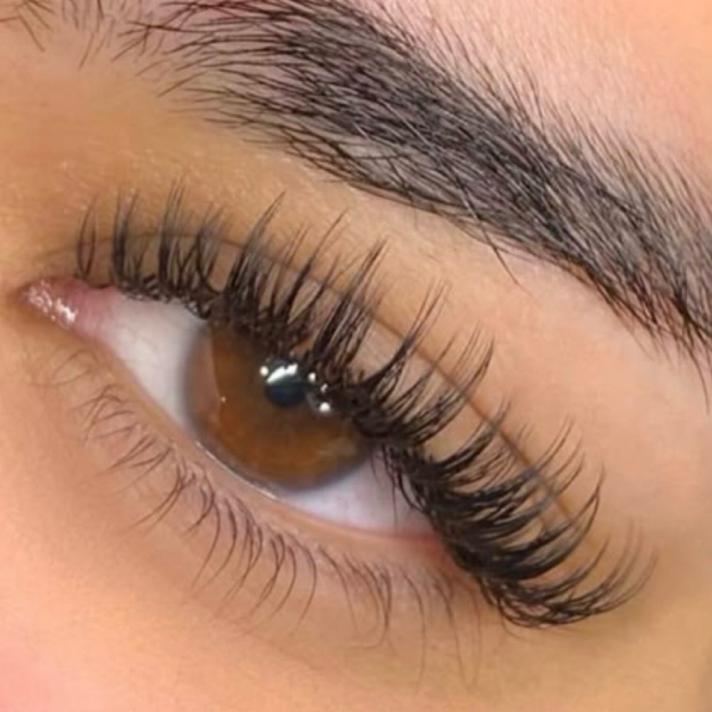 Full Set Wet Look at Perfect lashes in Miami, FL