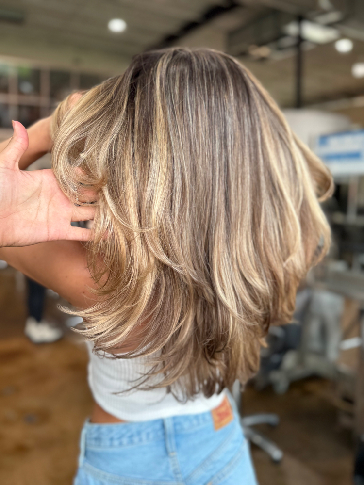 Womens Hair Cut & Style
