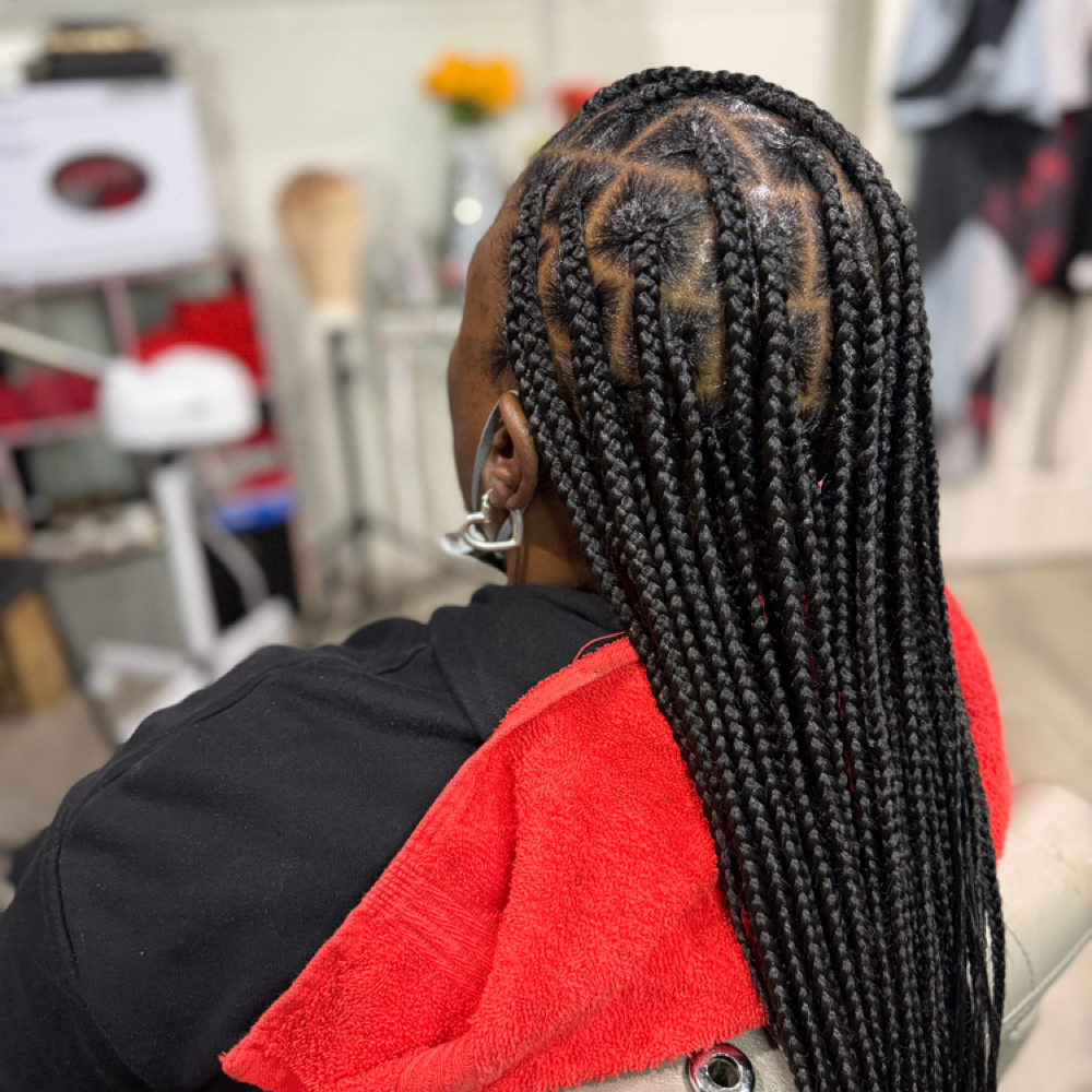 Medium Knotless at Hot HD Studio in Pleasant Hill, CA