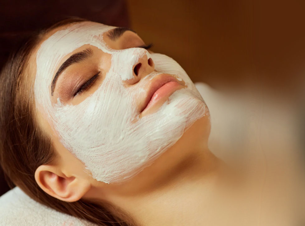 DELUXE Glow at GLOW STUDIO in Tustin, CA