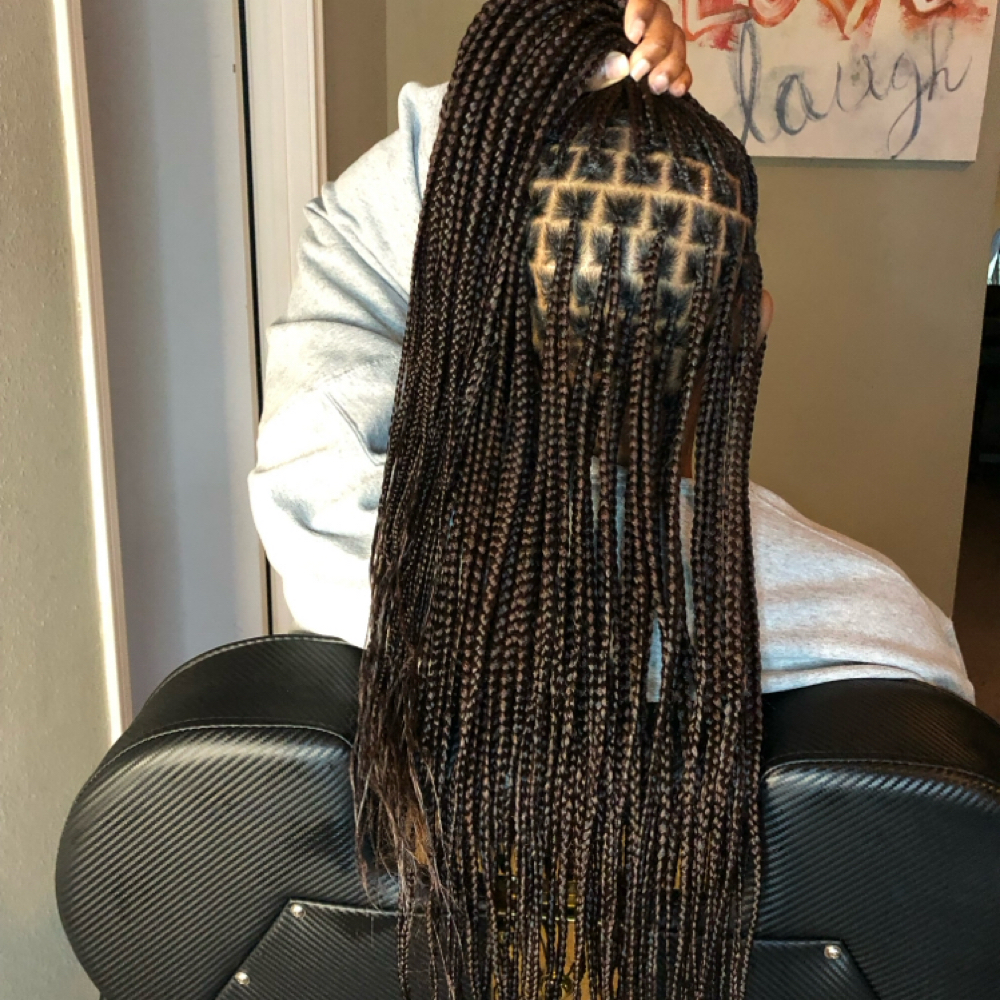 SMEDIUM KNOTLESS at Burma The Braider