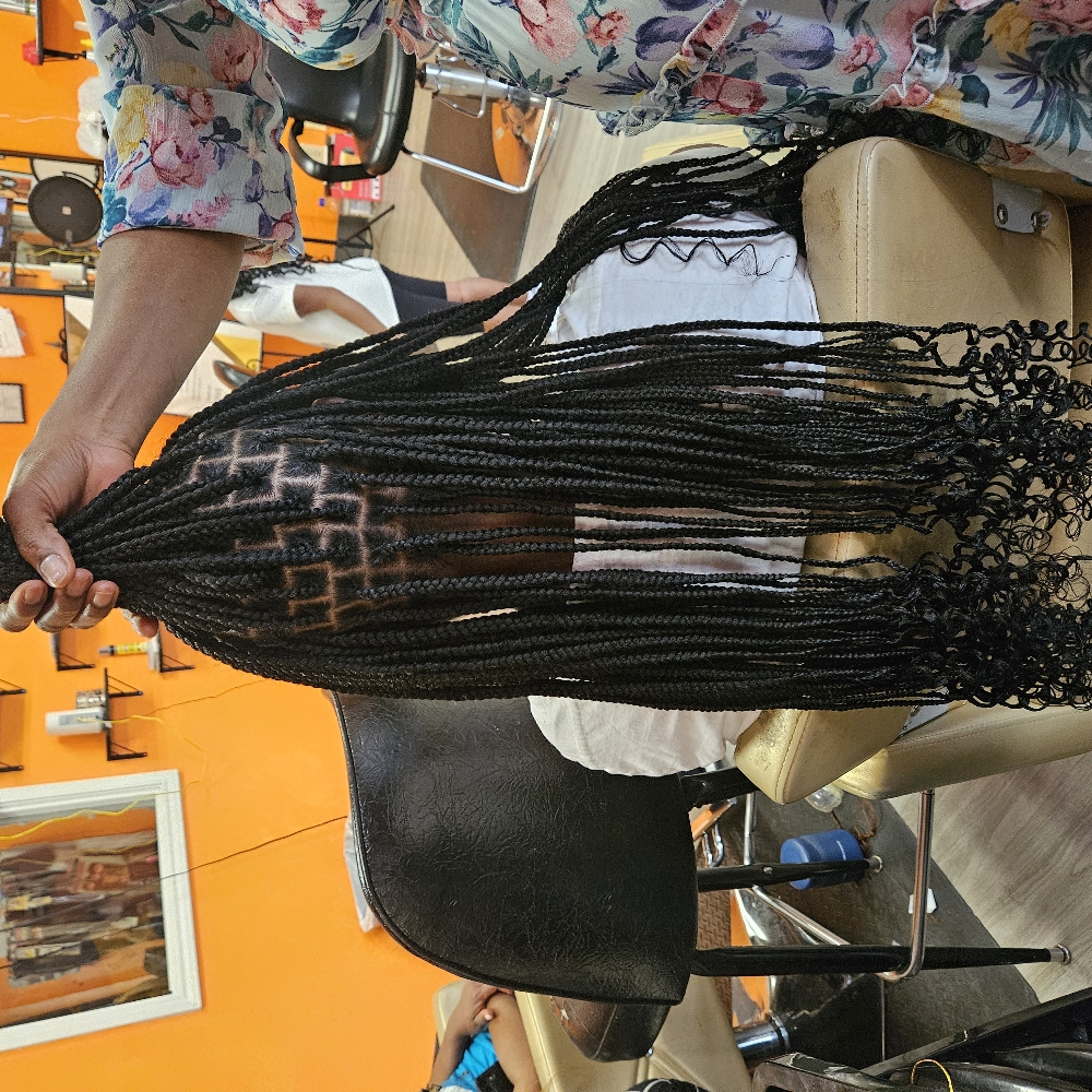 Knotless Braids at Eunice  Aka in Duncanville, TX
