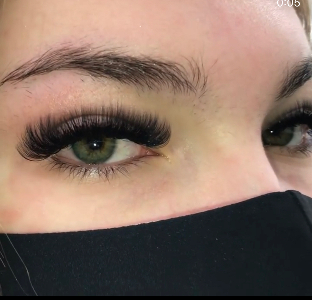 Lash Extensions- Volume