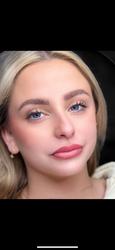 Lip Blushing