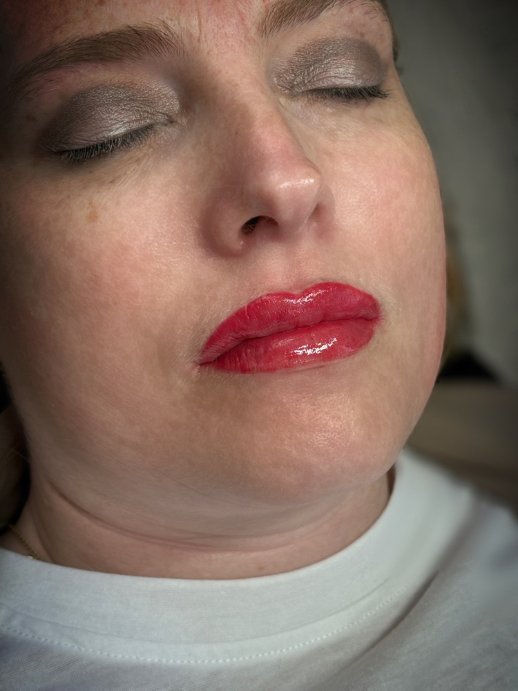 6 Week Lip Blush Touch Up