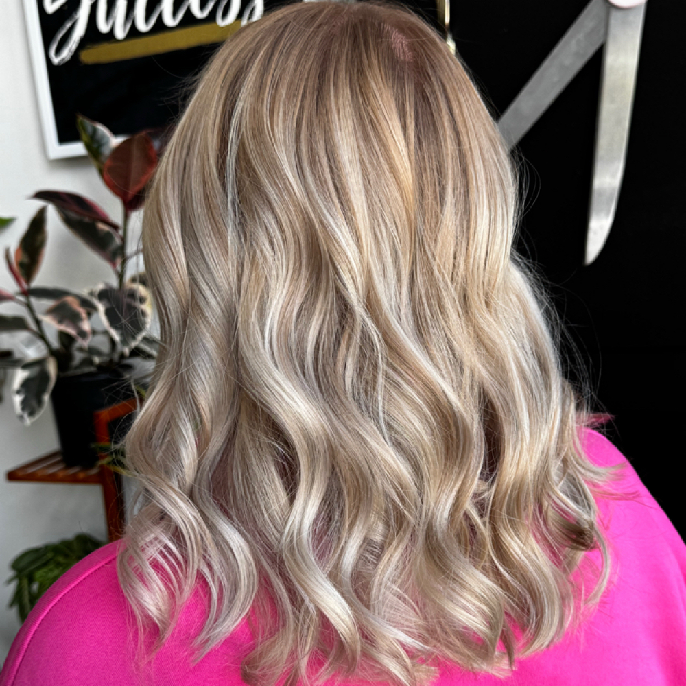 Full Foil Highlight at Chey's Color Plug in Dayton, OH