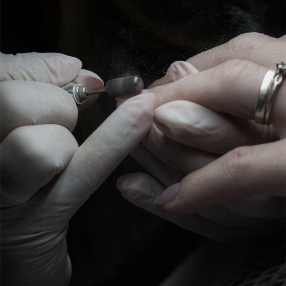 Dip Removal at The Nail Room by Lisset in Audubon, IA