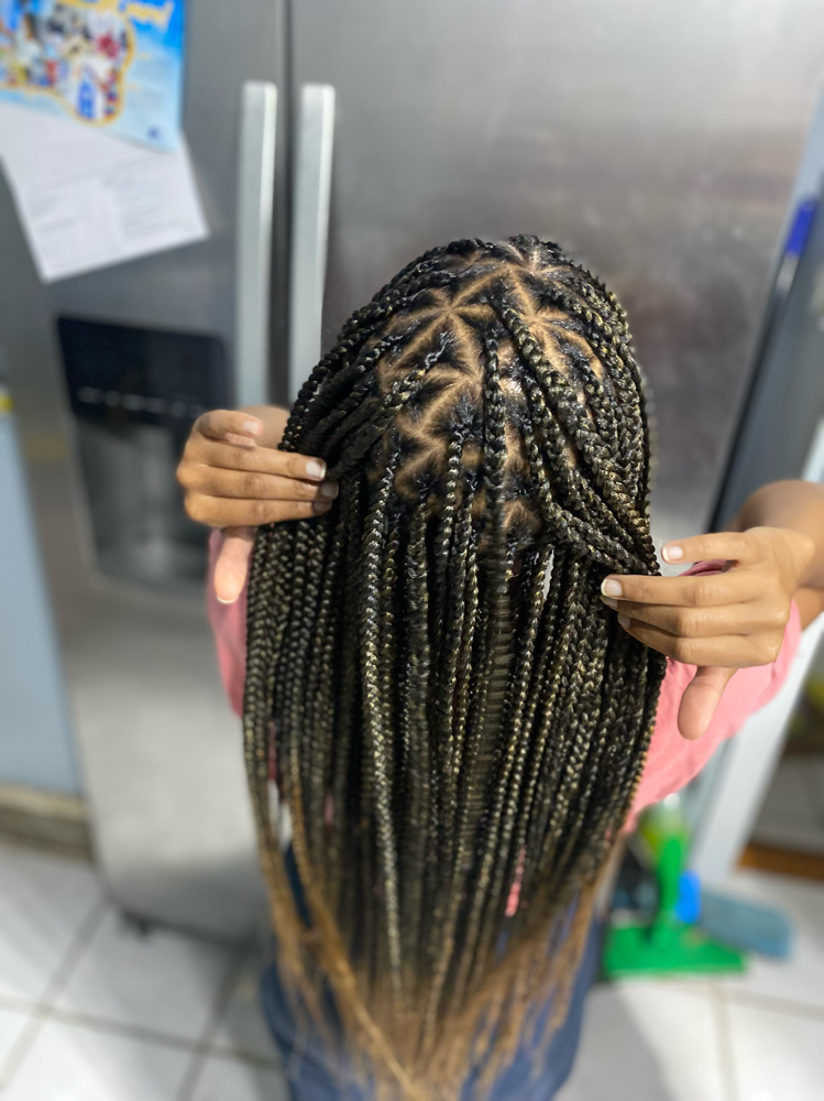 Semi Small Knotless Triangle at JayBraids in Richmond Hts, OH