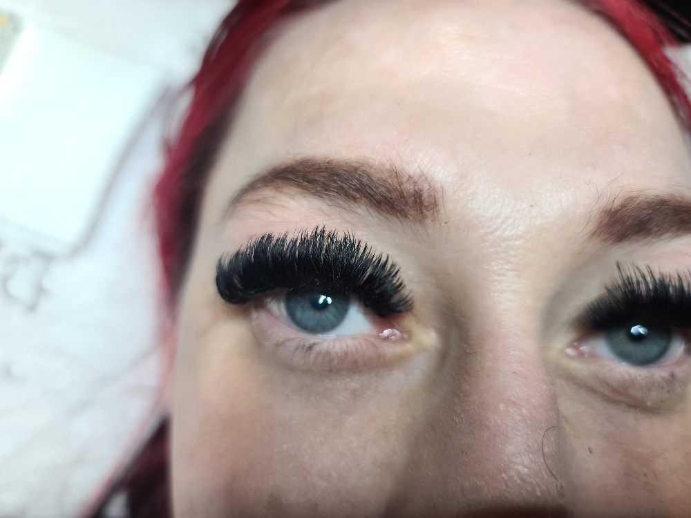 Mega Volume Lash Full Set