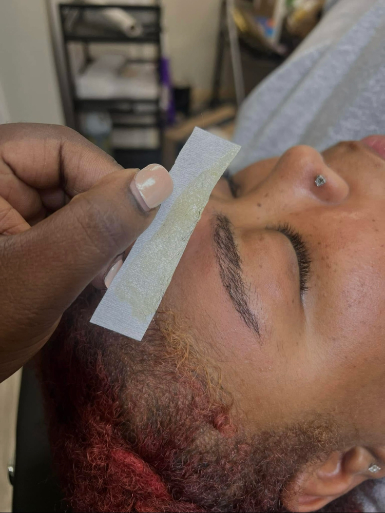 Brow Wax at Essence Beauty&Estheticx in Wynne, AR