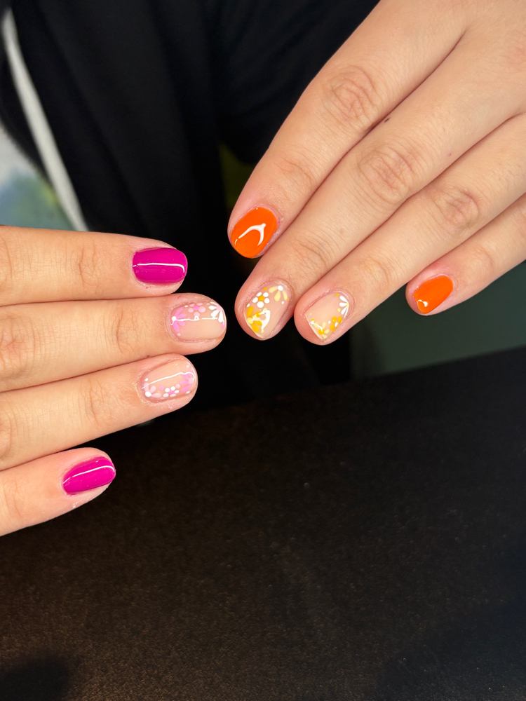 Student Gel Manicure