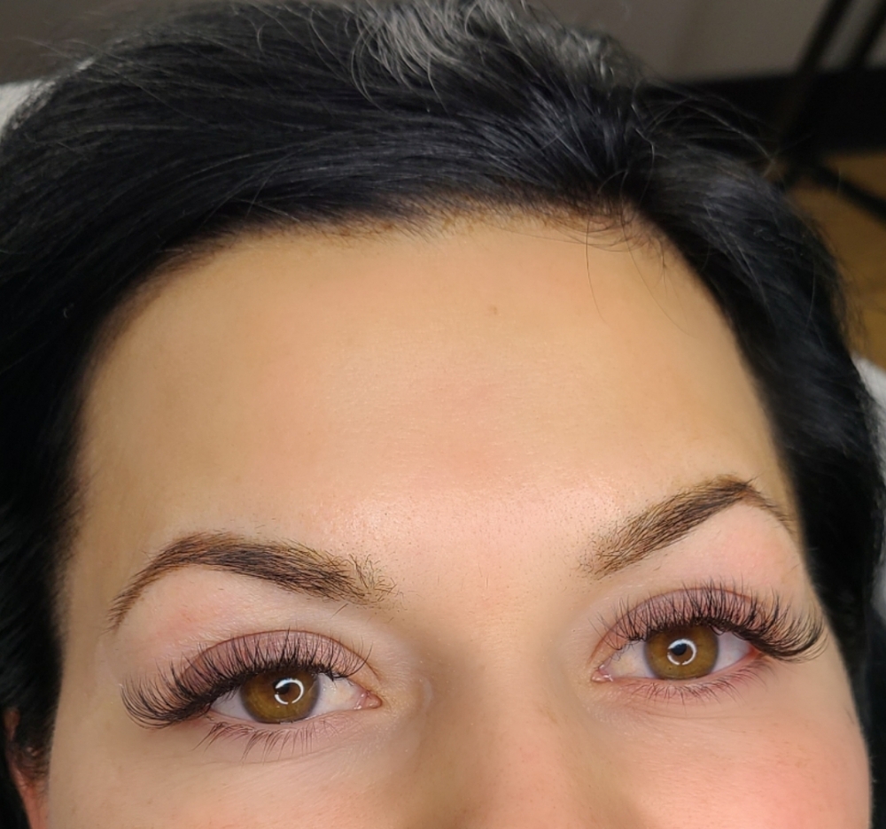 Hybrid Lashes
