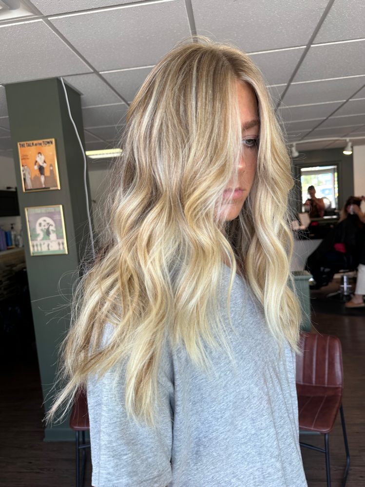 Full Blonding w/Foils