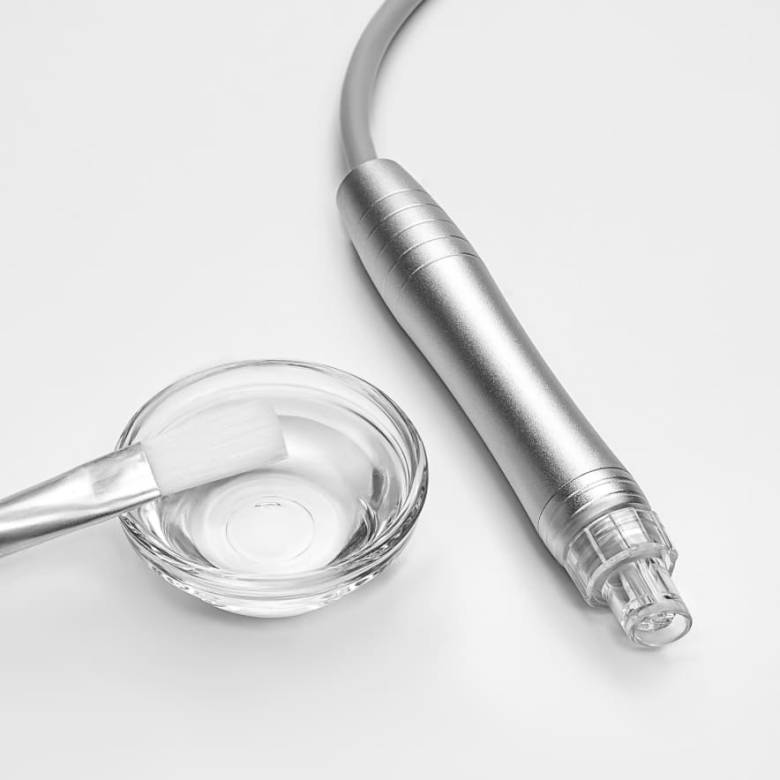 Signature Flow Hydrofacial