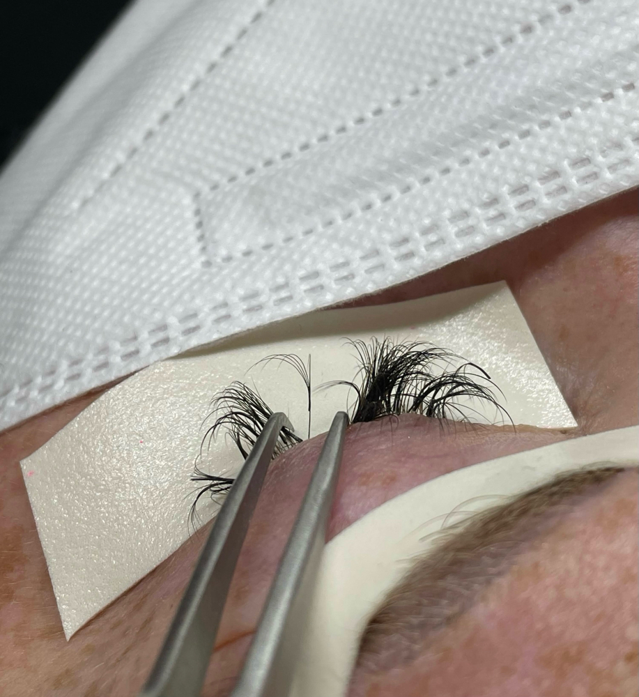 Lash Extension Removal