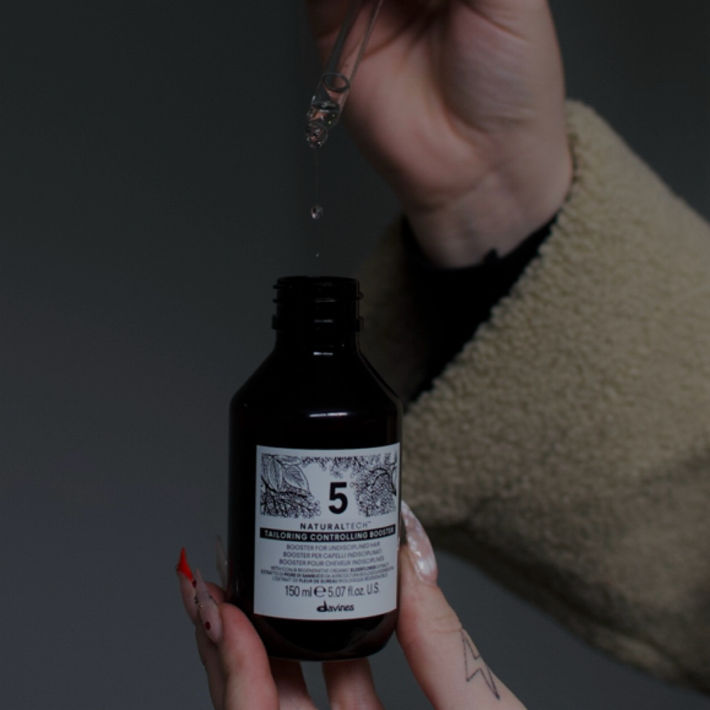 Natural Tech Deluxe Scalp Facial at Suede Salon & Extension Lounge in Iowa, IA