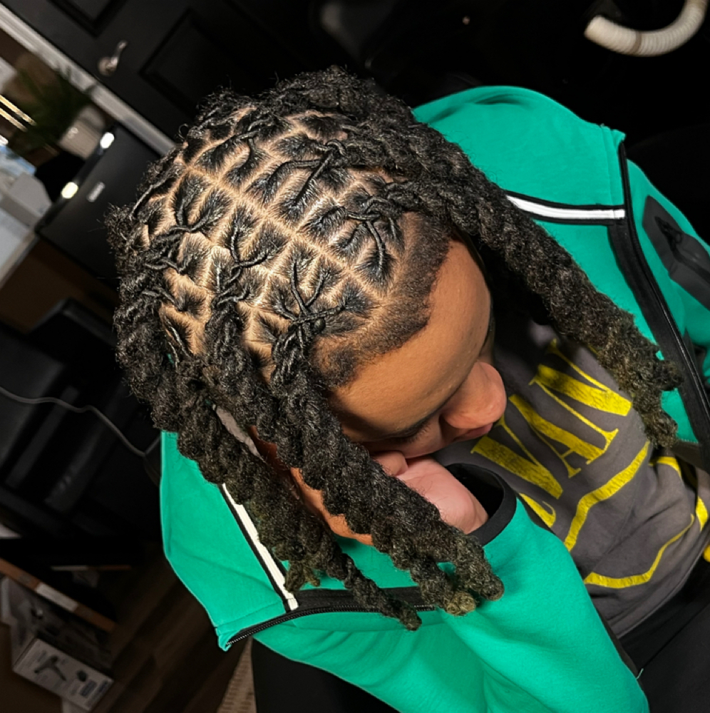 Re-Twist + Style at dolledbyyalaa in Youngstown, OH