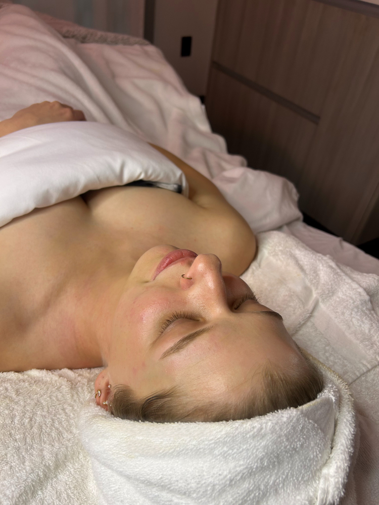 *NEW CLIENTS* Custom Facial/Consult