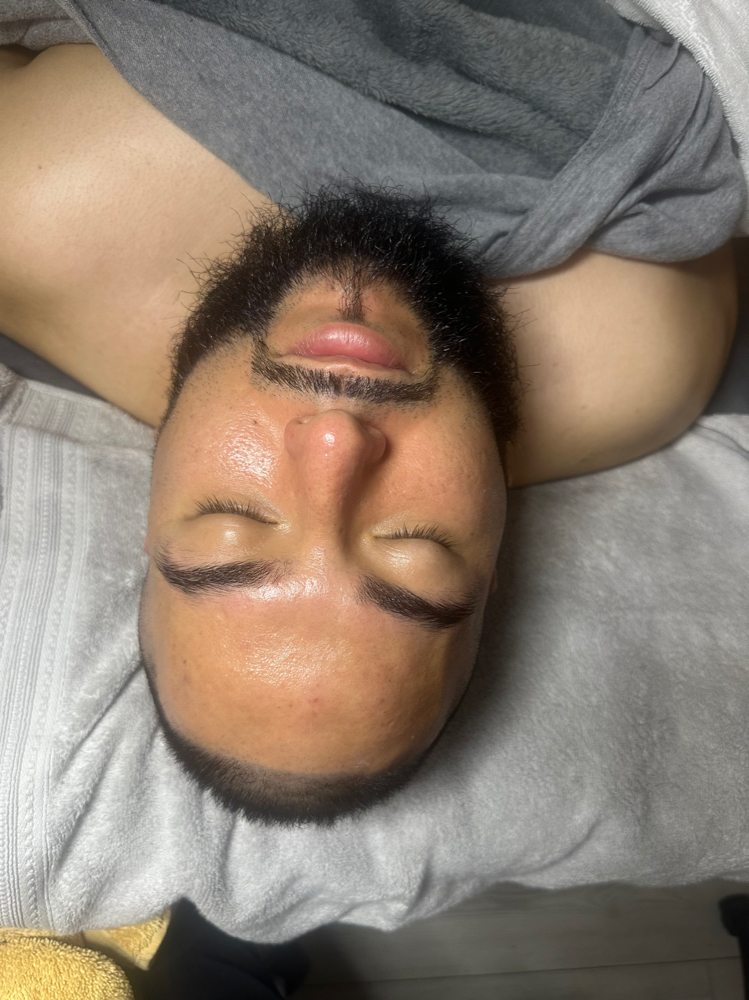 Gentlemens Facial