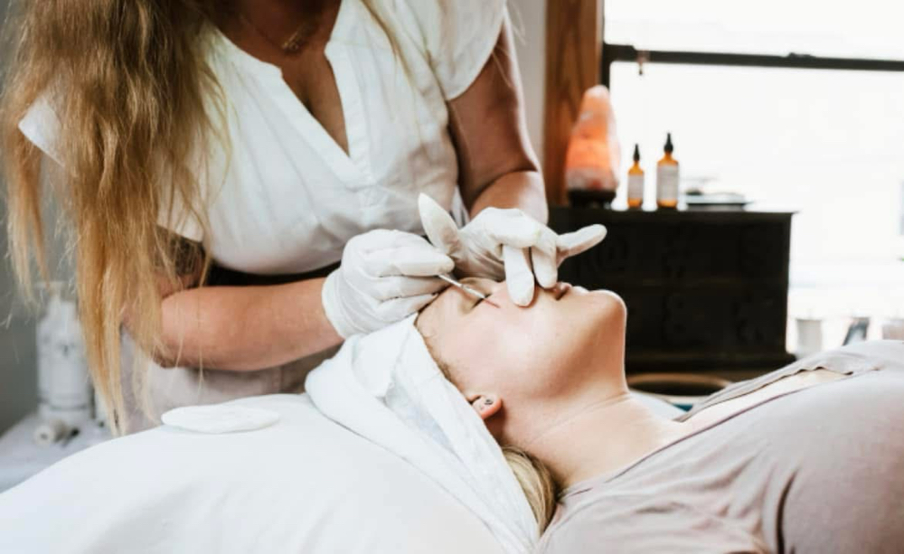 New Client Customized w/ Dermaplane