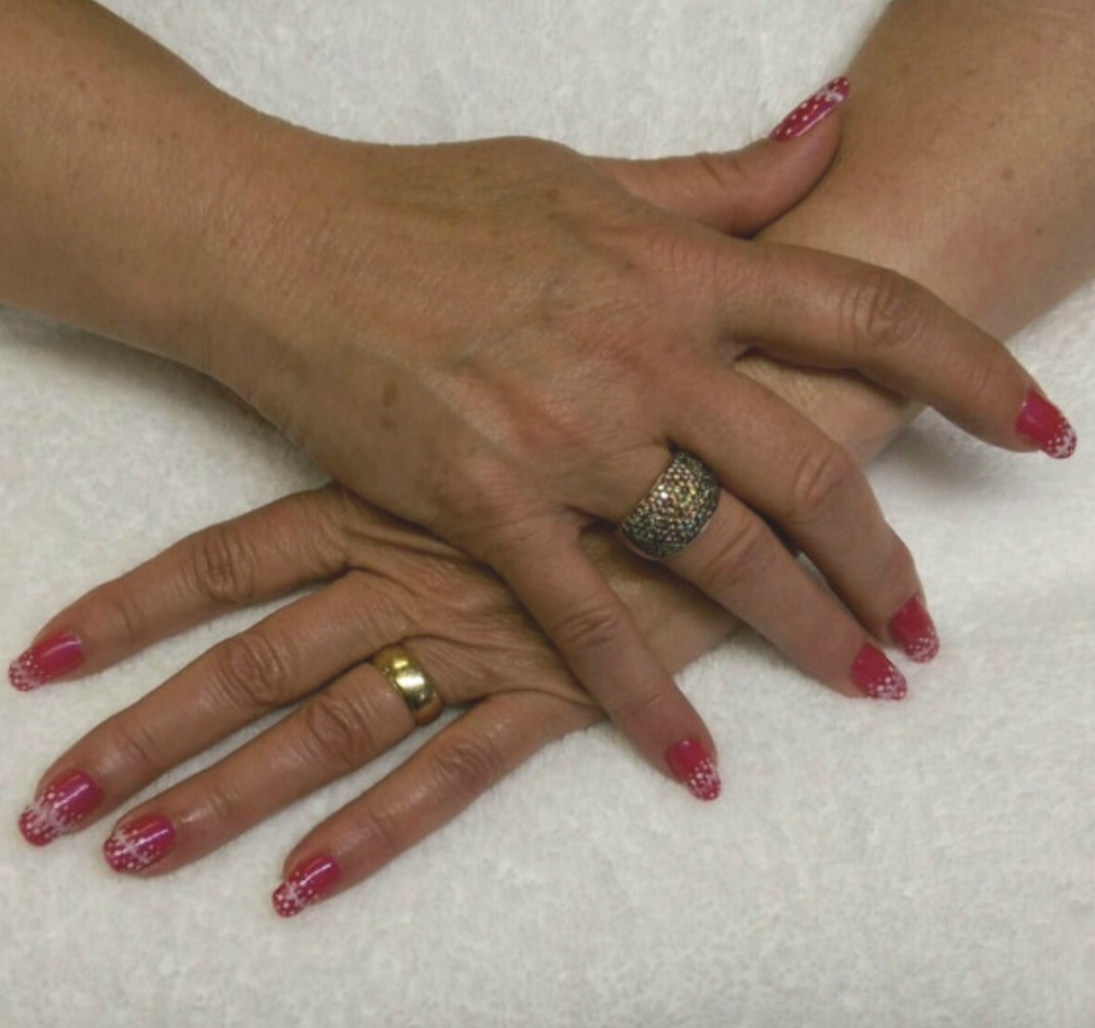 Deluxe Manicure