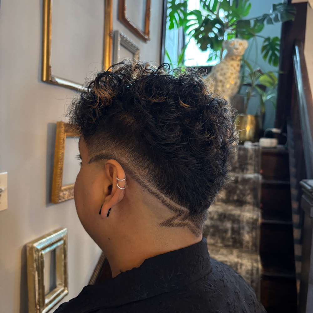 Barber Cut / Dry Haircut at Aspyn’s Hues in Schenectady, NY