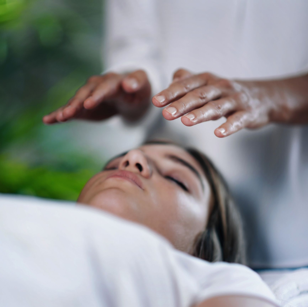 Reiki Session With Shelly Groves
