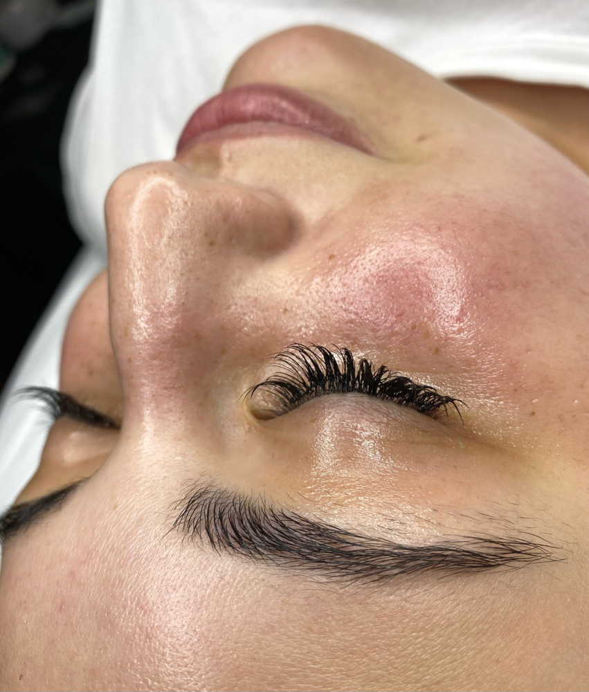 Deluxe Dermaplane Facial