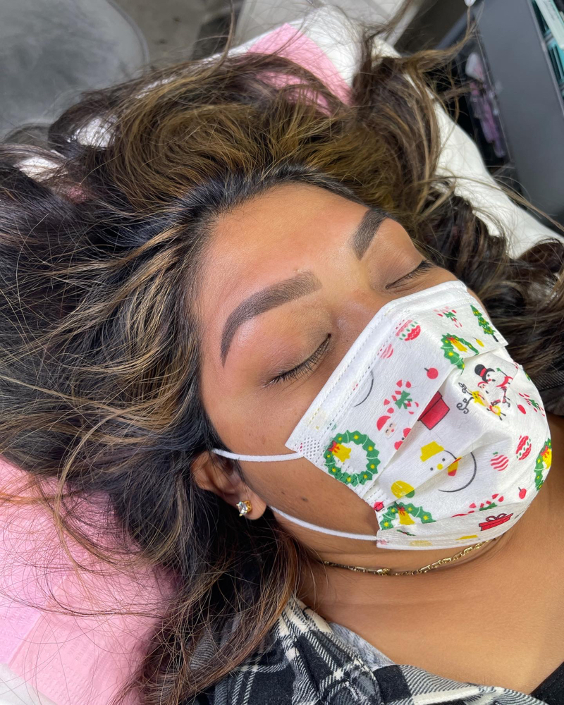 Eyebrow Tinting W/ Threading