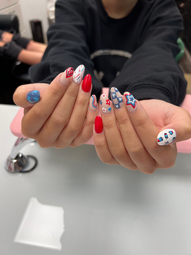 Large Nail Art
