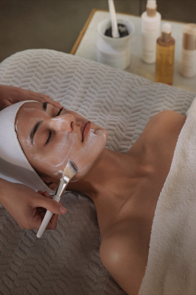 The Luxe Facial