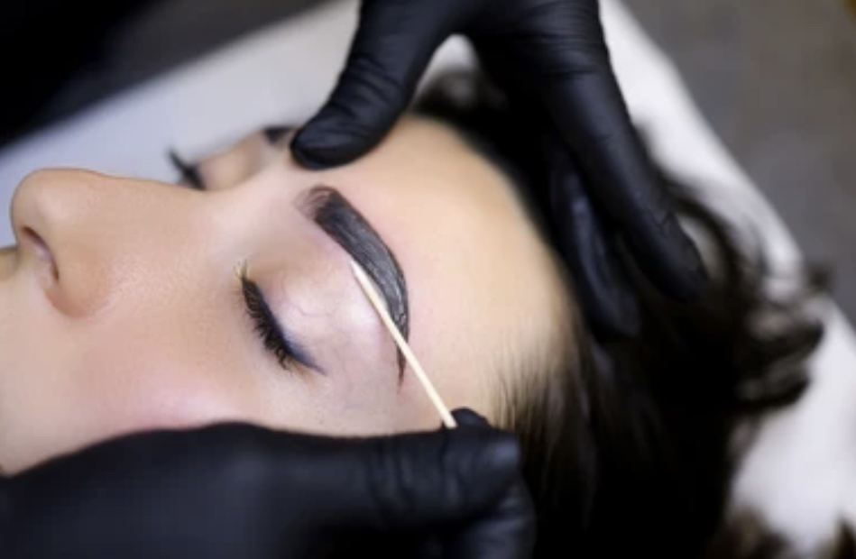 Brow Tint