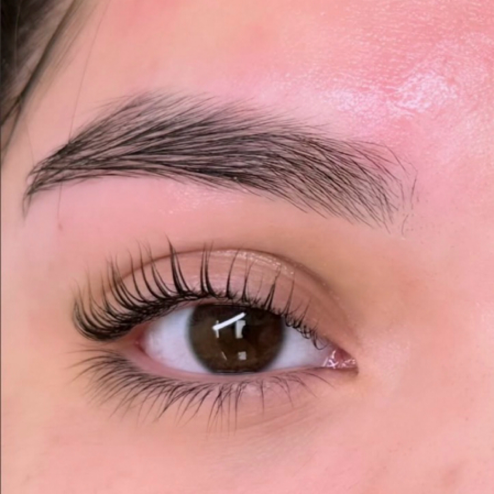 Eyebrow Wax at Gloss Nails And Beauty Spa LLC in Yakima, WA