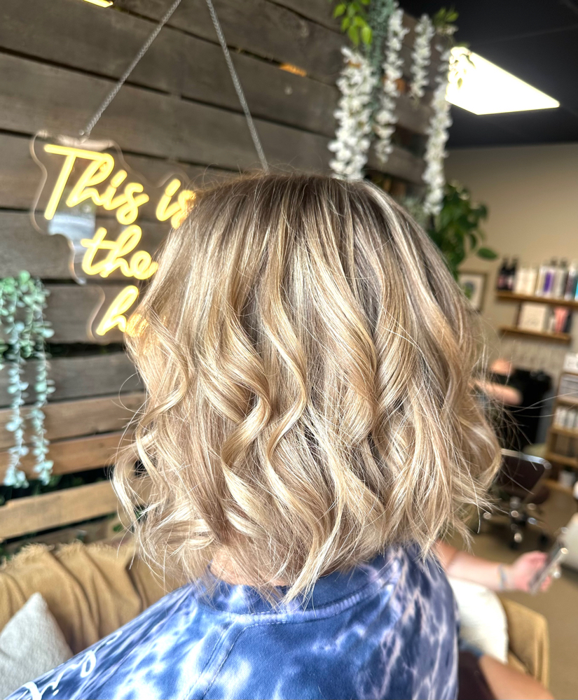WOMENS HAIRCUT