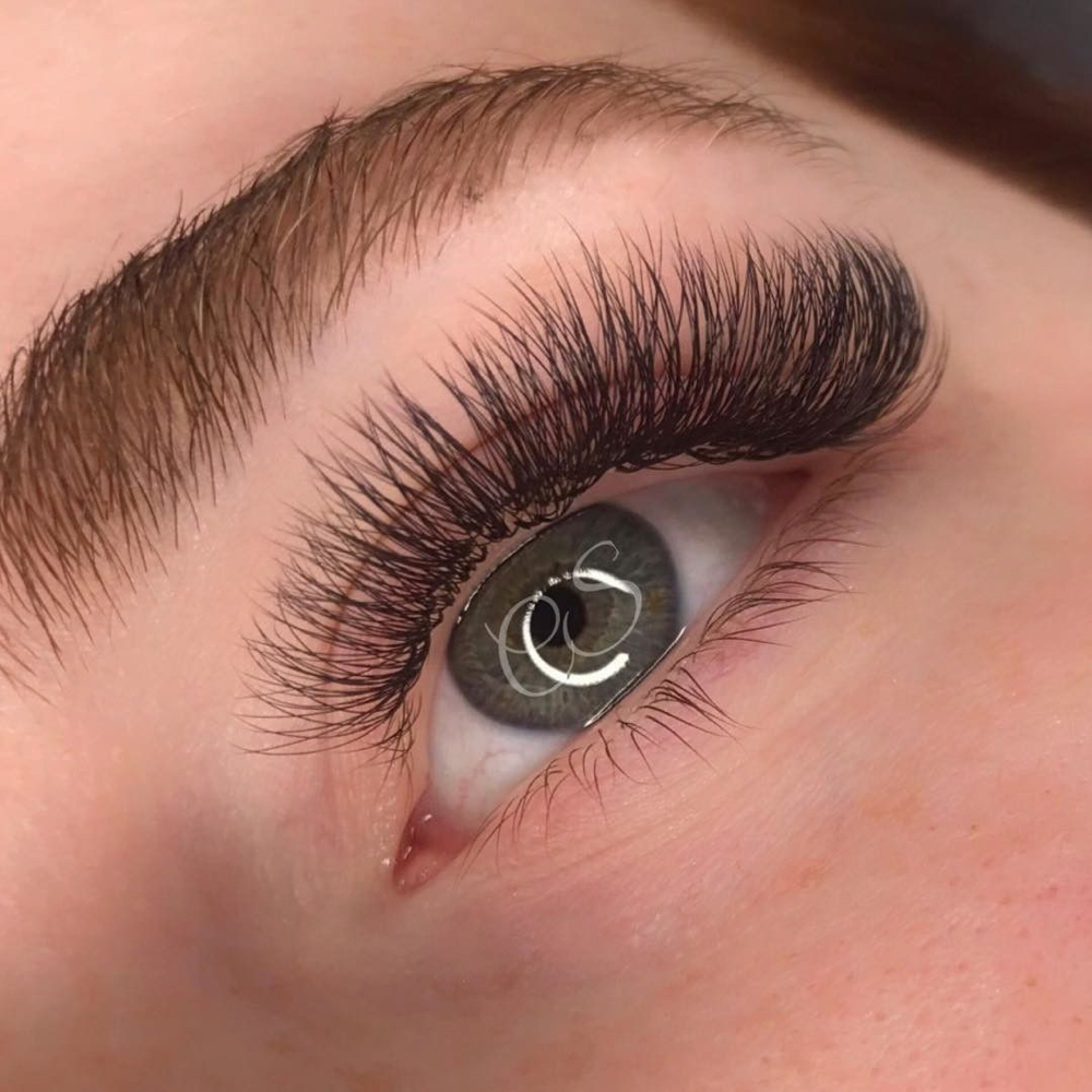 VOLUME LASHES