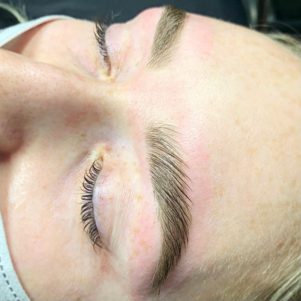 Brow Wax & Brow Tint with Style