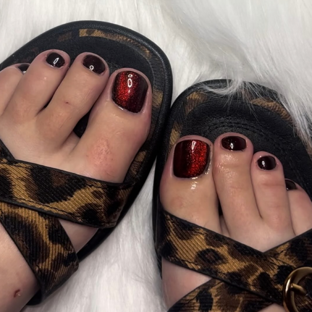 Cat eye polish at Starr Struck Nails LLC in Denver, CO
