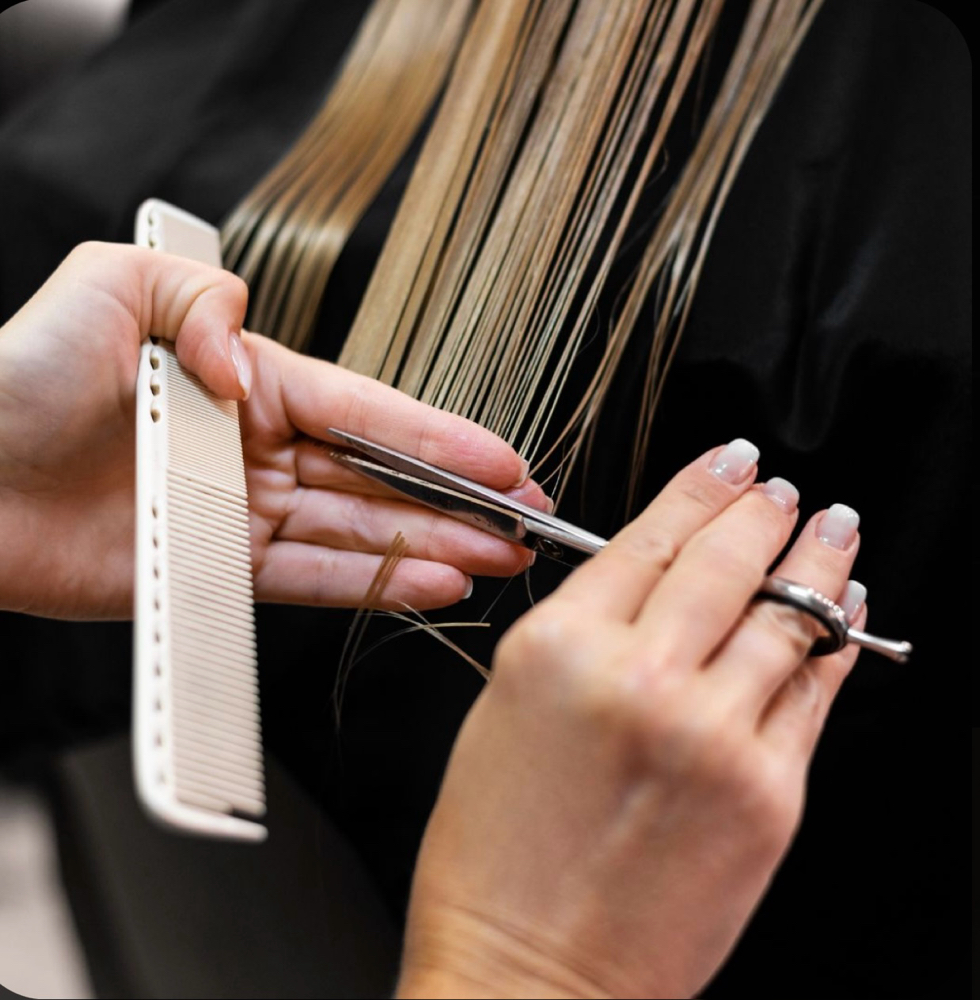Women Hair Cut